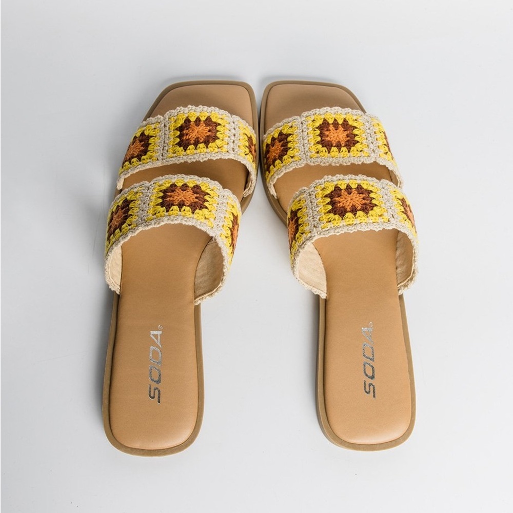 Soda Womens Crochet Slide Sandals Size 8 Yellow Sunflower Boho Chic Square Toe - Picture 6 of 7